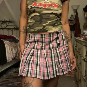 90’s plaid mini skirt